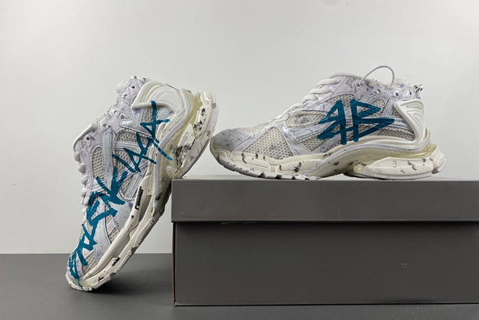 BALENCIAGA -Runner  772774 W3RNY 0133