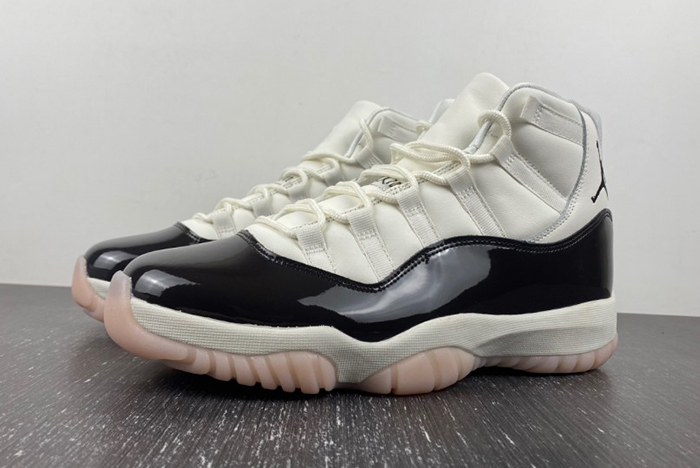 Air Jordan 11 WMNS “Neapolitan” AR0715-101