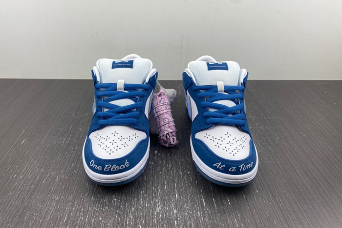 Born x Raised x Nike SB Dunk Low  FN7819-400