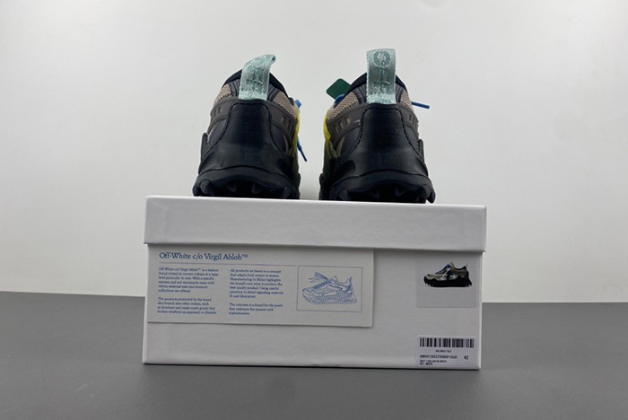 Off-White c/o Virgil 1