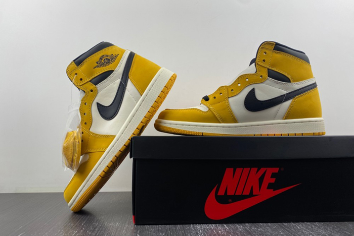 Air Jordan 1 High OG “Yellow Ochre” DZ5485 701