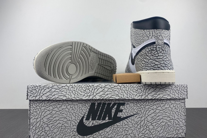 NIKE AIR JORDAN 1 HIGH OG “Elephant”  DZ5485-052