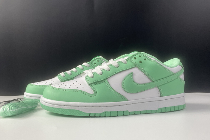 Nike Dunk Low WMNS Green Glow DD1503-105