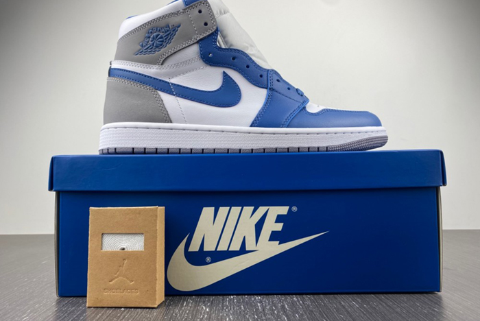 Air Jordan 1 High OG “True Blue” DZ5485-410