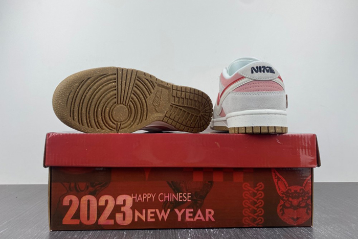 Nike Dunk Low SE  DO9457-110