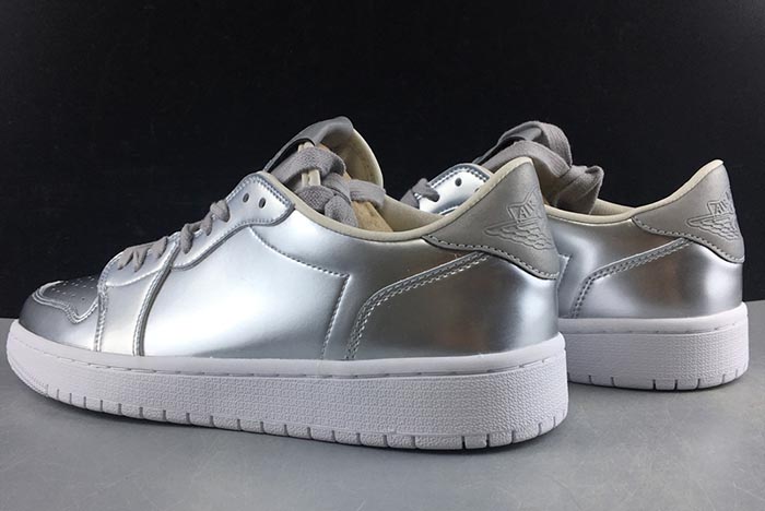 Air Jordan 1 Low OG Pinnacle 852549-003