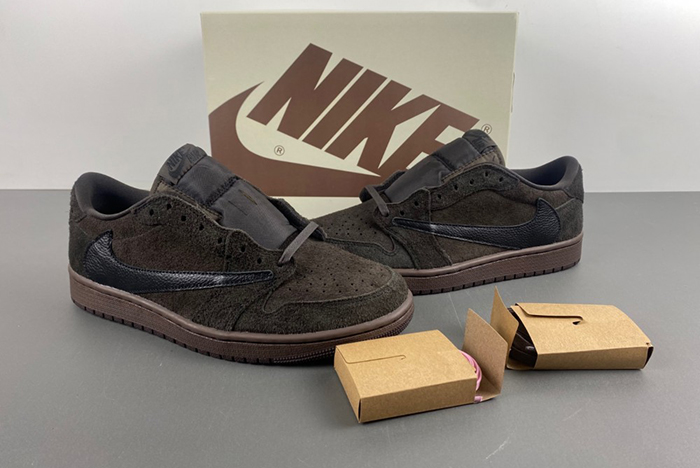 Travis Scott x Air Jordan 1 Low OG “ DM7866-202