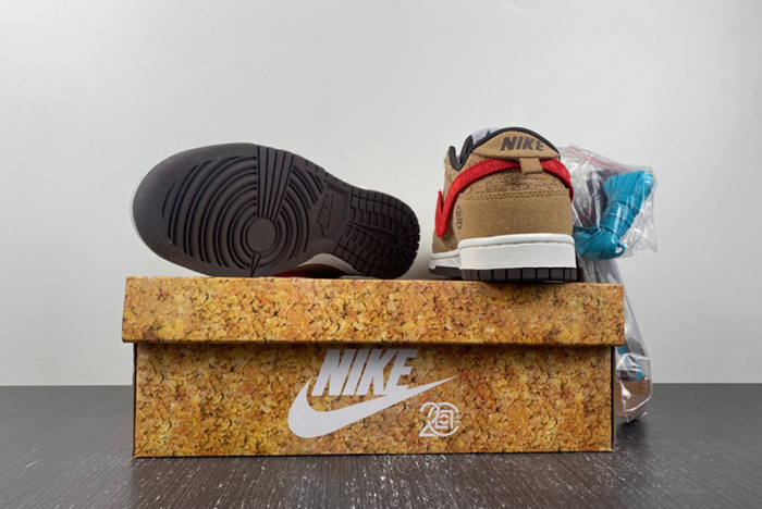 CLOT x Nike Dunk “Cork”  FN0317-121