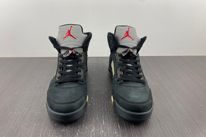 Air Jordan 5 Gore-Tex  Supreme DR0092-001