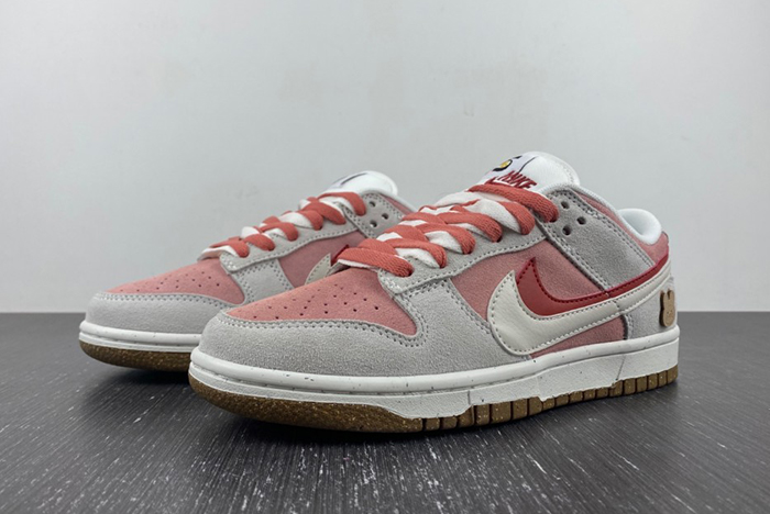 Nike Dunk Low SE  DO9457-110