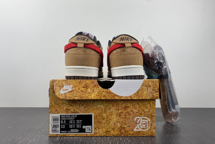 CLOT x Nike Dunk “Cork”  FN0317-121