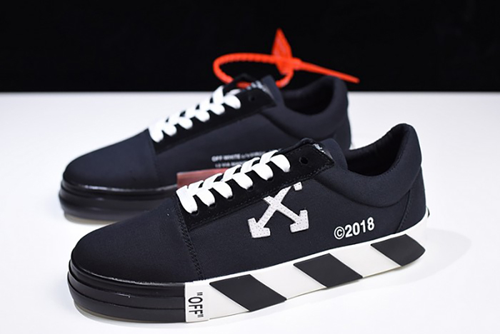 OFF-WHITE C/O VIRGILABLOH 18FW