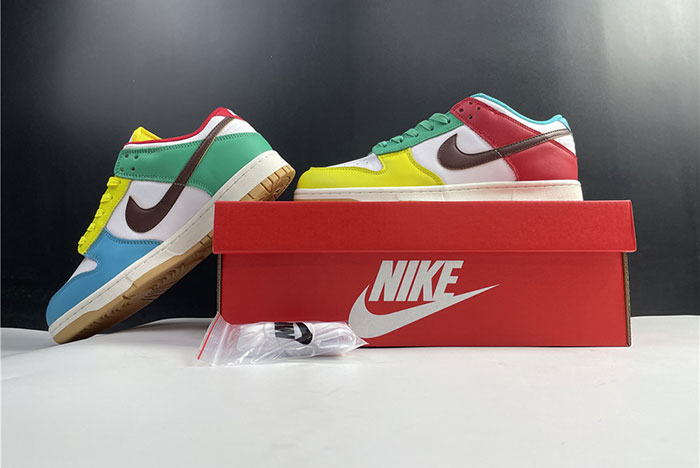 Nike Dunk Low “Free 99” DH0952-100