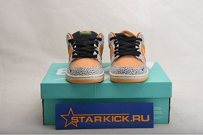 Nike SB Dunk Low “Safari CD2563-002