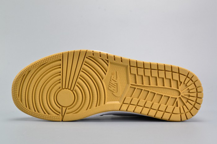 Air Jordan 1 Retro High OG NRG ComplexCon 861428-001