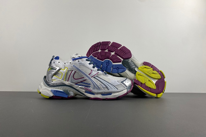 7.5Balenciaga/ 772774-W3RNY-0328