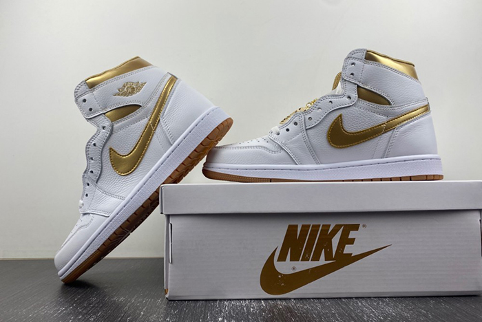 Air Jordan 1 Retro HI OG FD2596-107