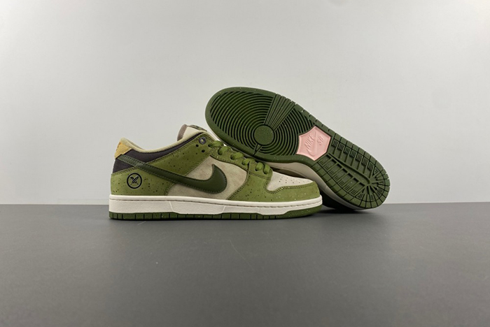 Yuto Horigome x Nike SB Dunk Low HF8022-300