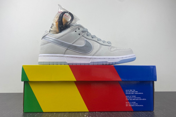 Concepts x Nike SB Dunk Low “White Lobster”  FD8776-100