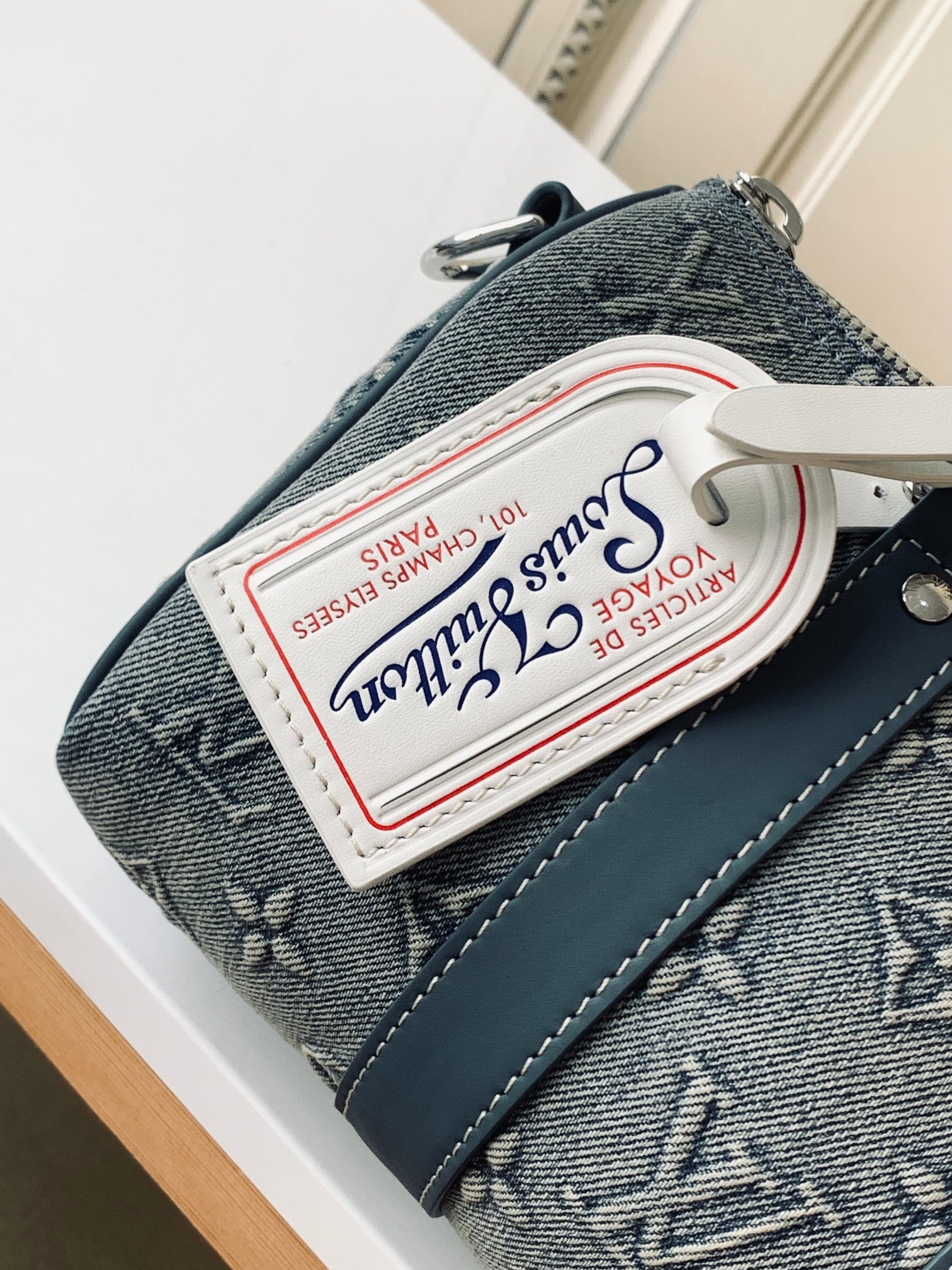 LV M22762 Denim-Embossed Keepall Bandoulière 25 Handbag