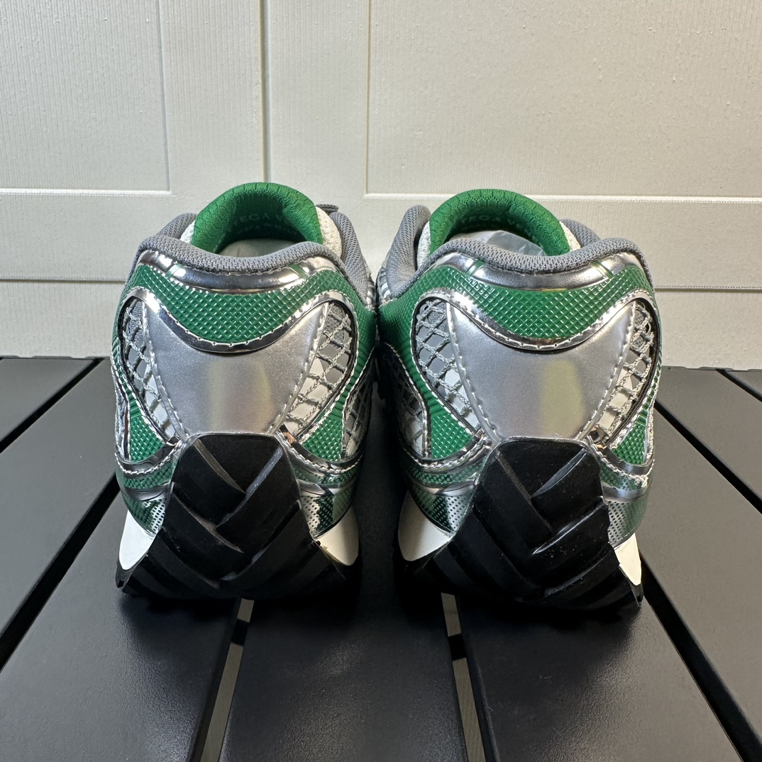 BOTTEGA VENETA Orbit Runner BV