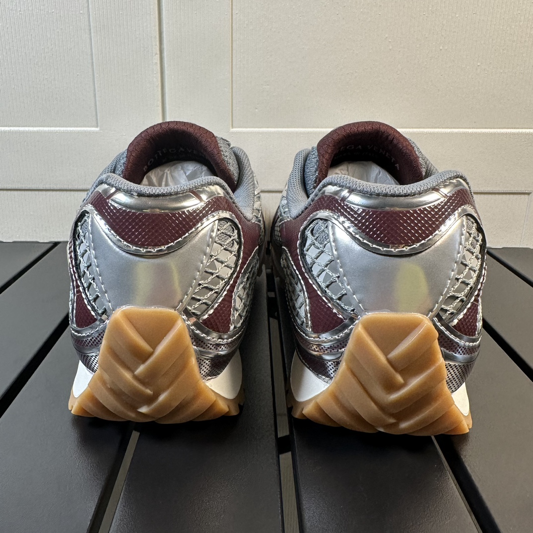 BOTTEGA VENETA Orbit Runner BV