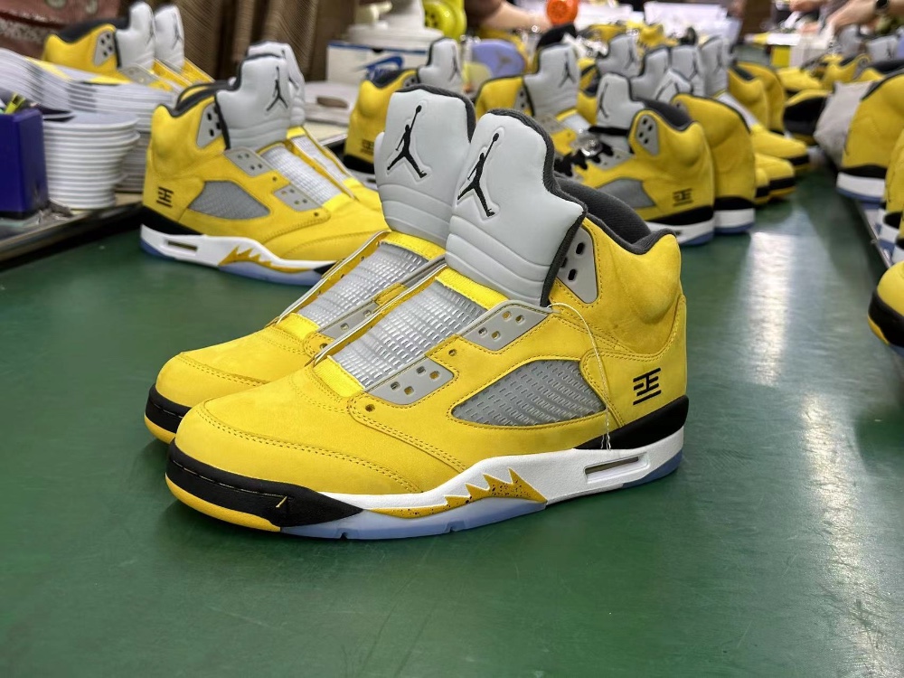 Air Jordan 5 “Tokyo” YELLOW IO3372-700