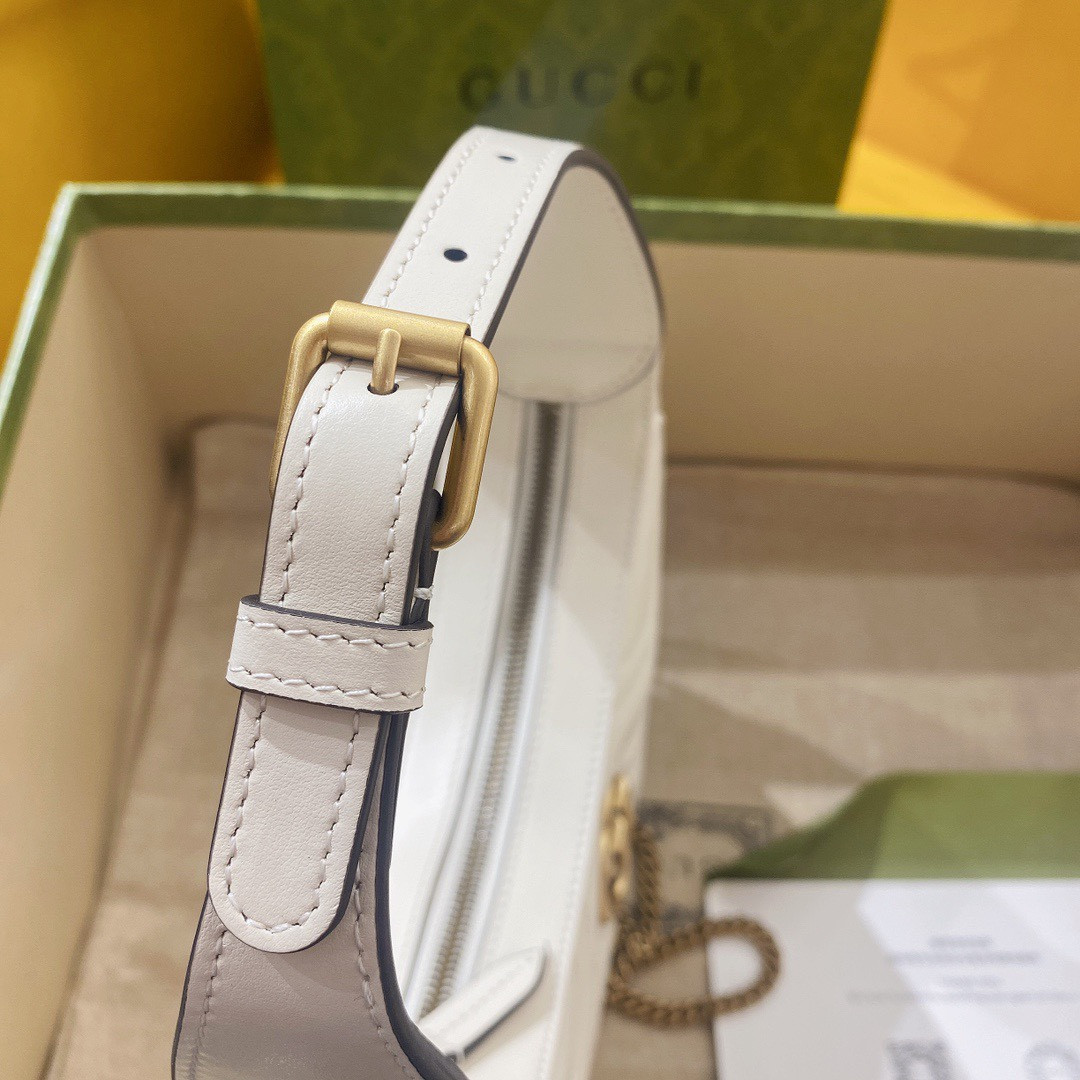 G*u*i gg marmont bag