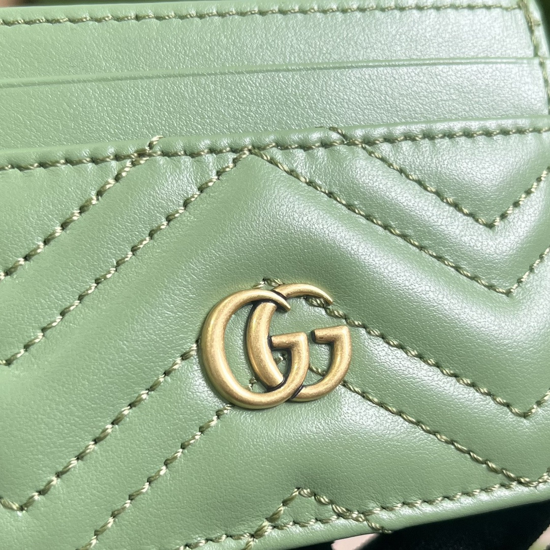 G*u*i gg marmont bag