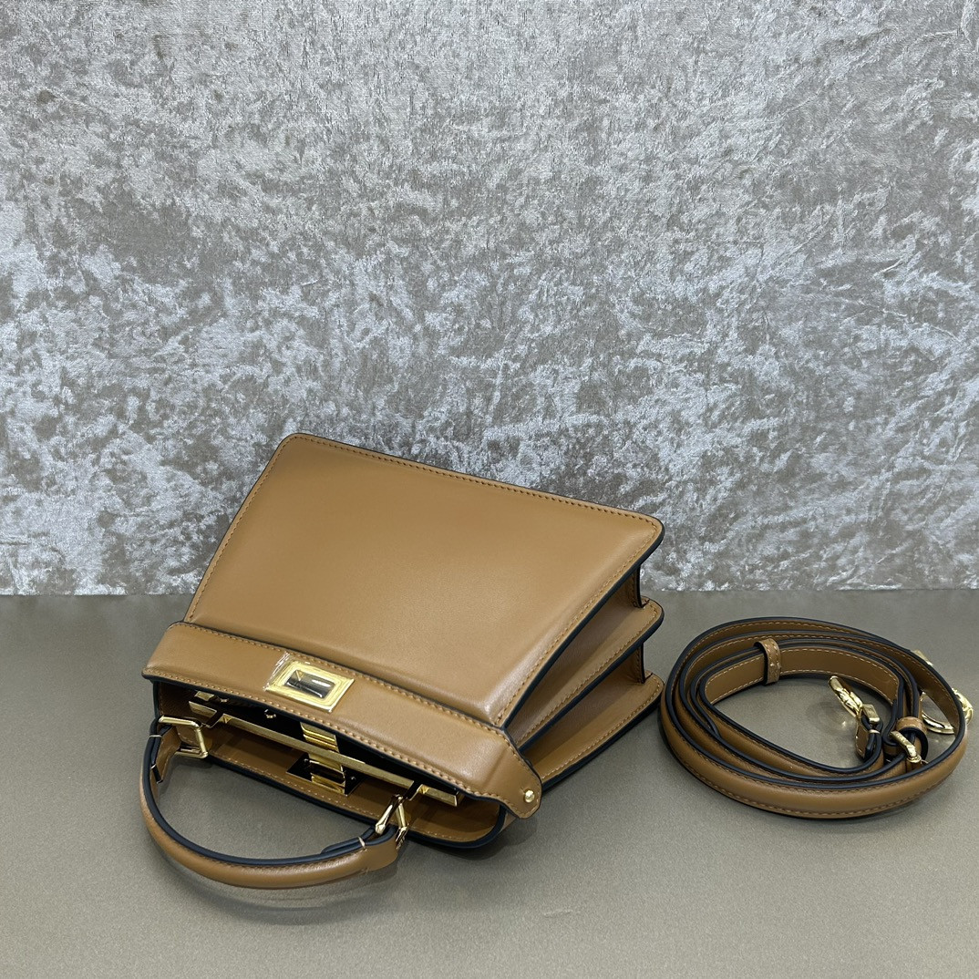 Fendi Peekaboo Iseeu Petite