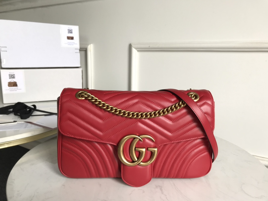 G*u*i gg marmont bag