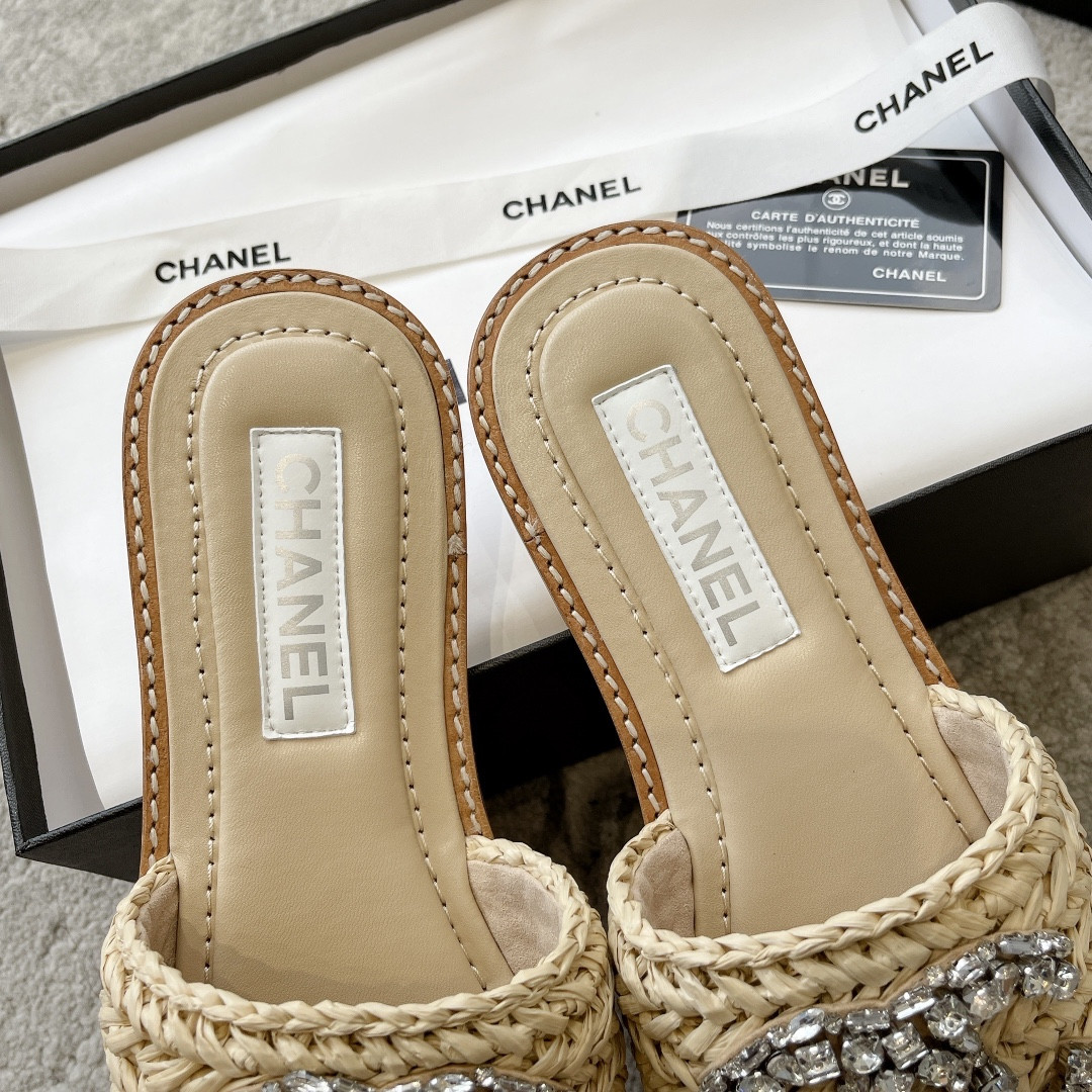 CHANEL BING BING 23P Slippers