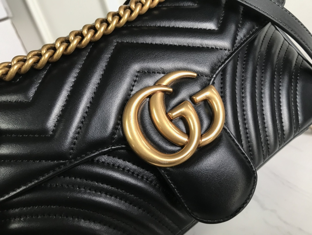 G*u*i gg marmont bag