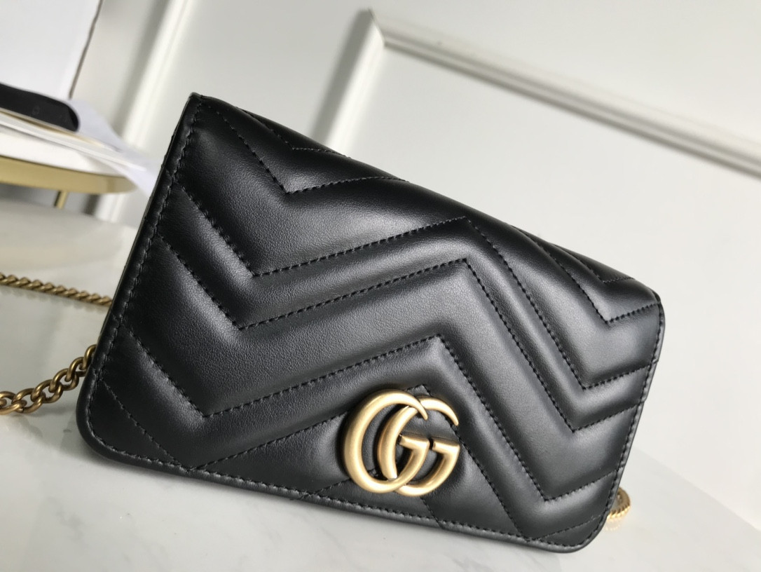 G*u*i gg marmont bag