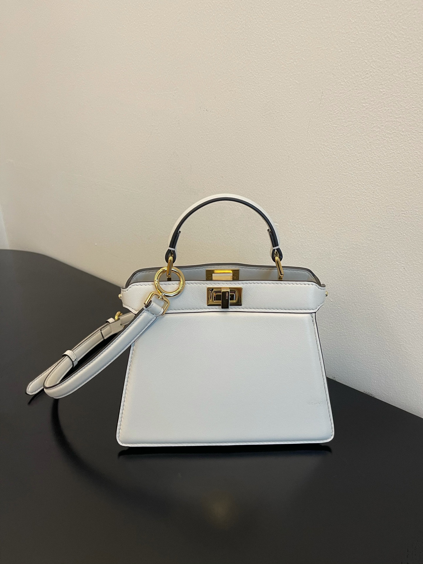 Fendi Peekaboo Iseeu Petite