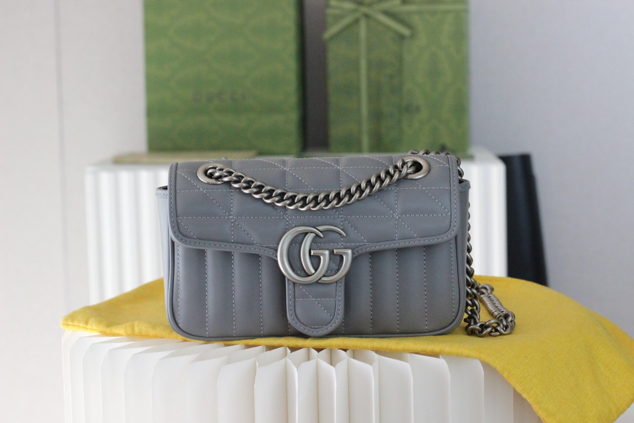 G*u*i gg marmont bag