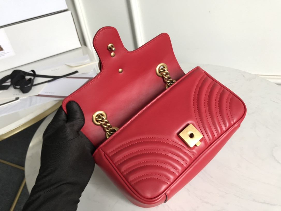 G*u*i gg marmont bag