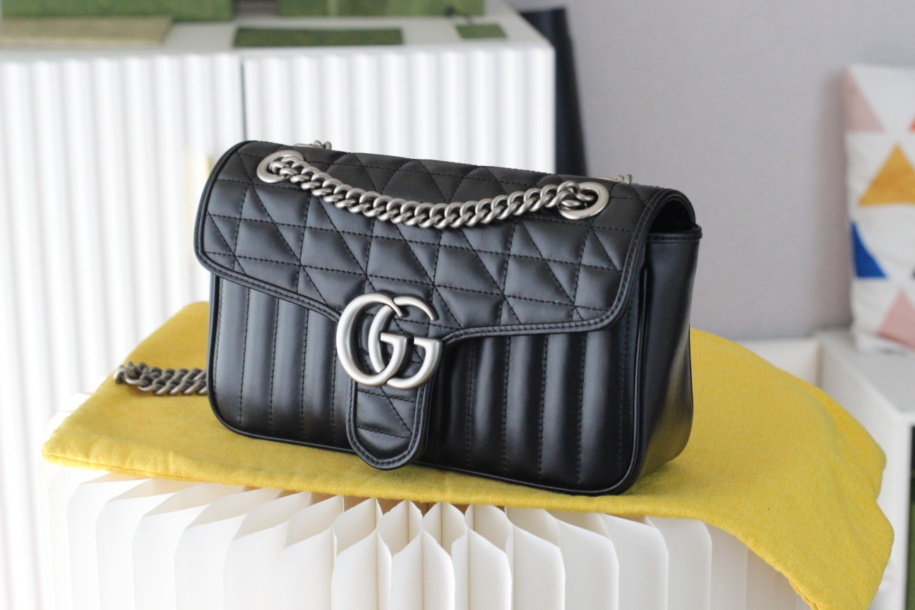 G*u*i gg marmont bag