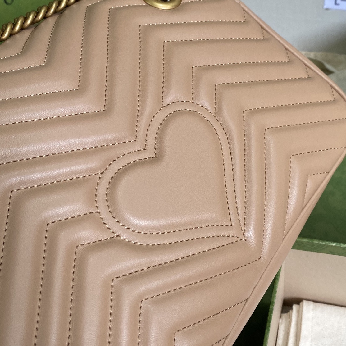 G*u*i gg marmont bag