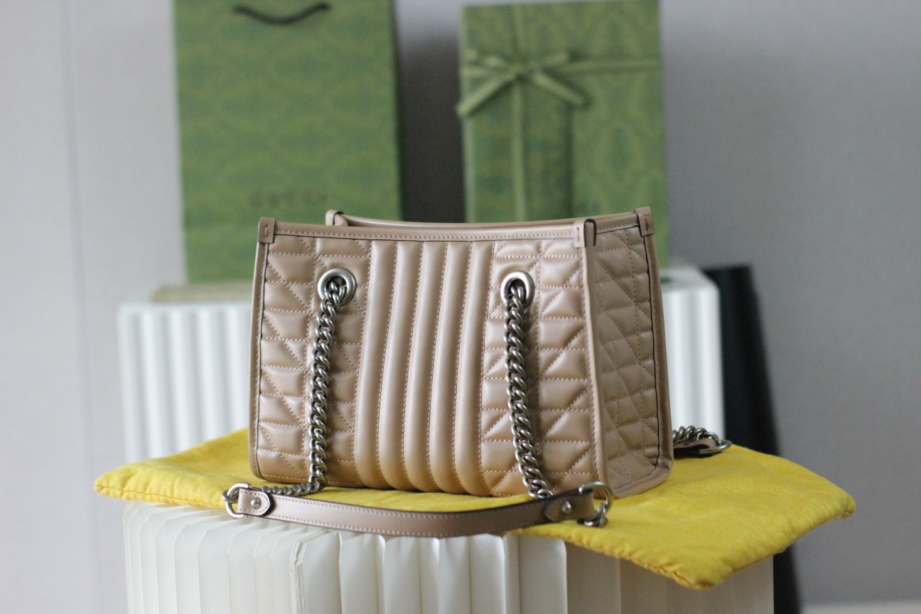 G*u*i gg marmont bag