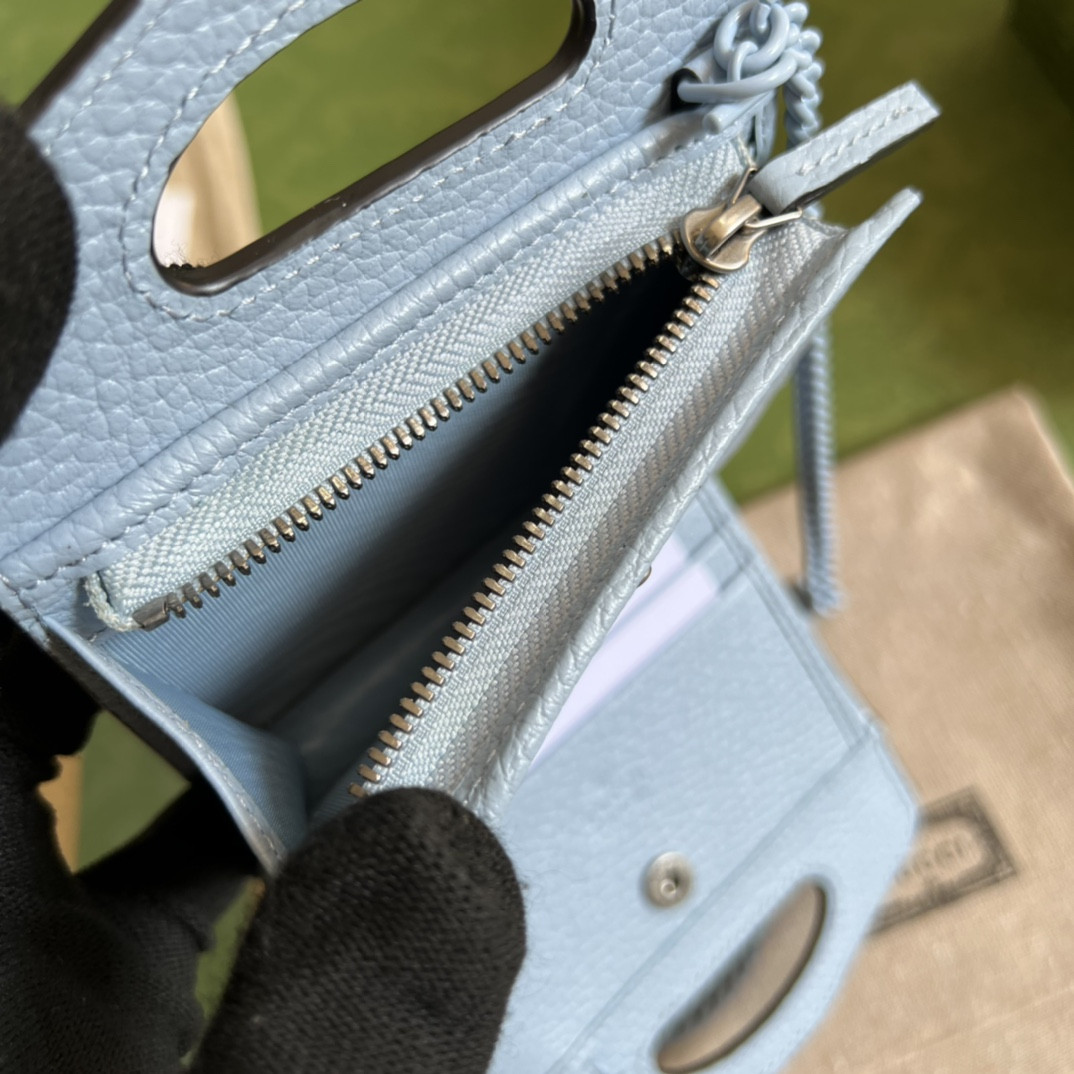 G*u*i gg marmont bag