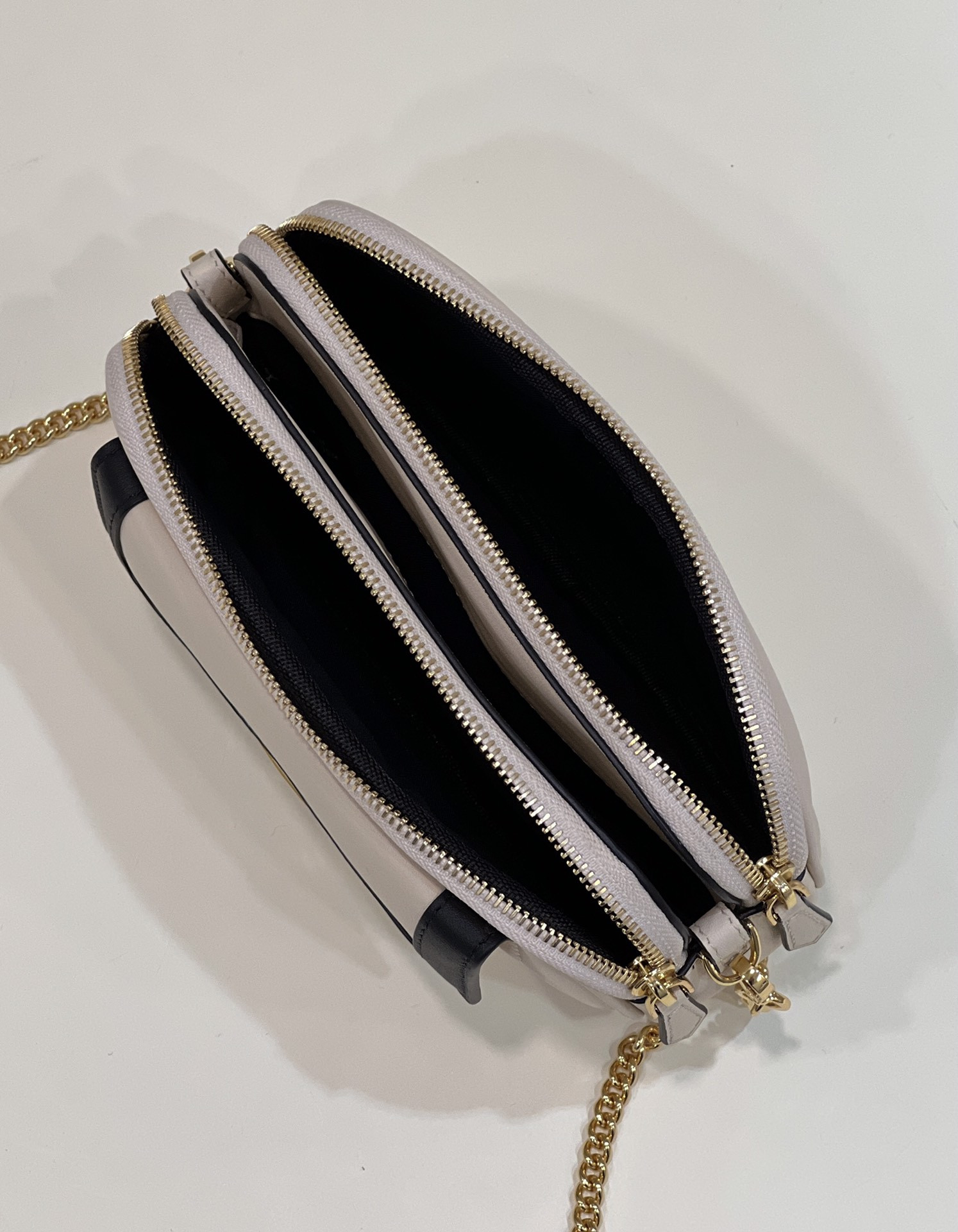 Fendi Easy Baguette Bag