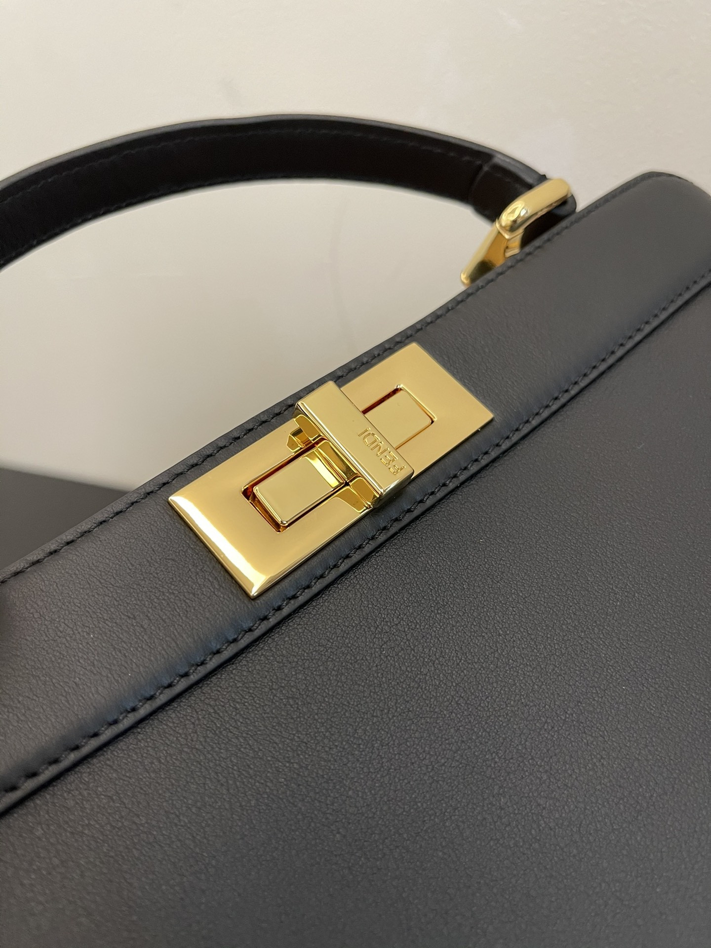 Fendi Peekaboo Iseeu Medium Bag