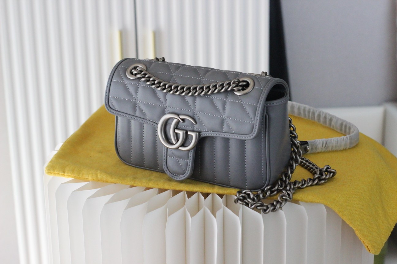 G*u*i gg marmont bag
