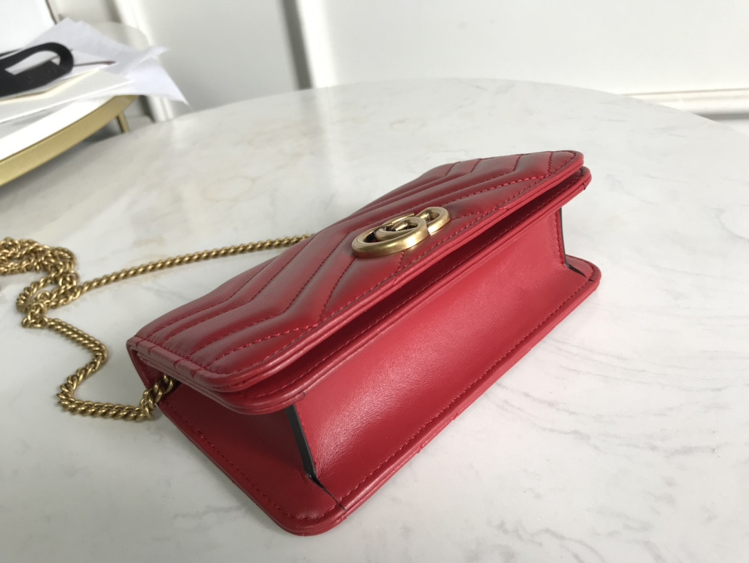 G*u*i gg marmont bag