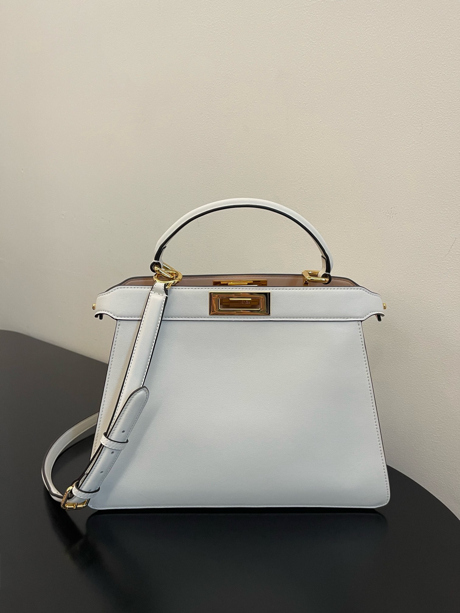 Fendi Peekaboo Iseeu Medium Bag