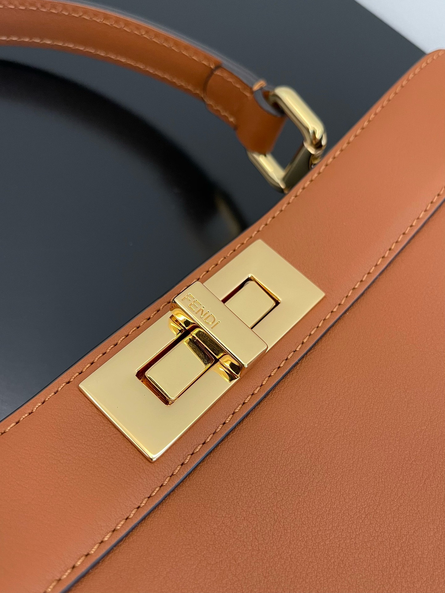 Fendi Peekaboo Iseeu Medium Bag