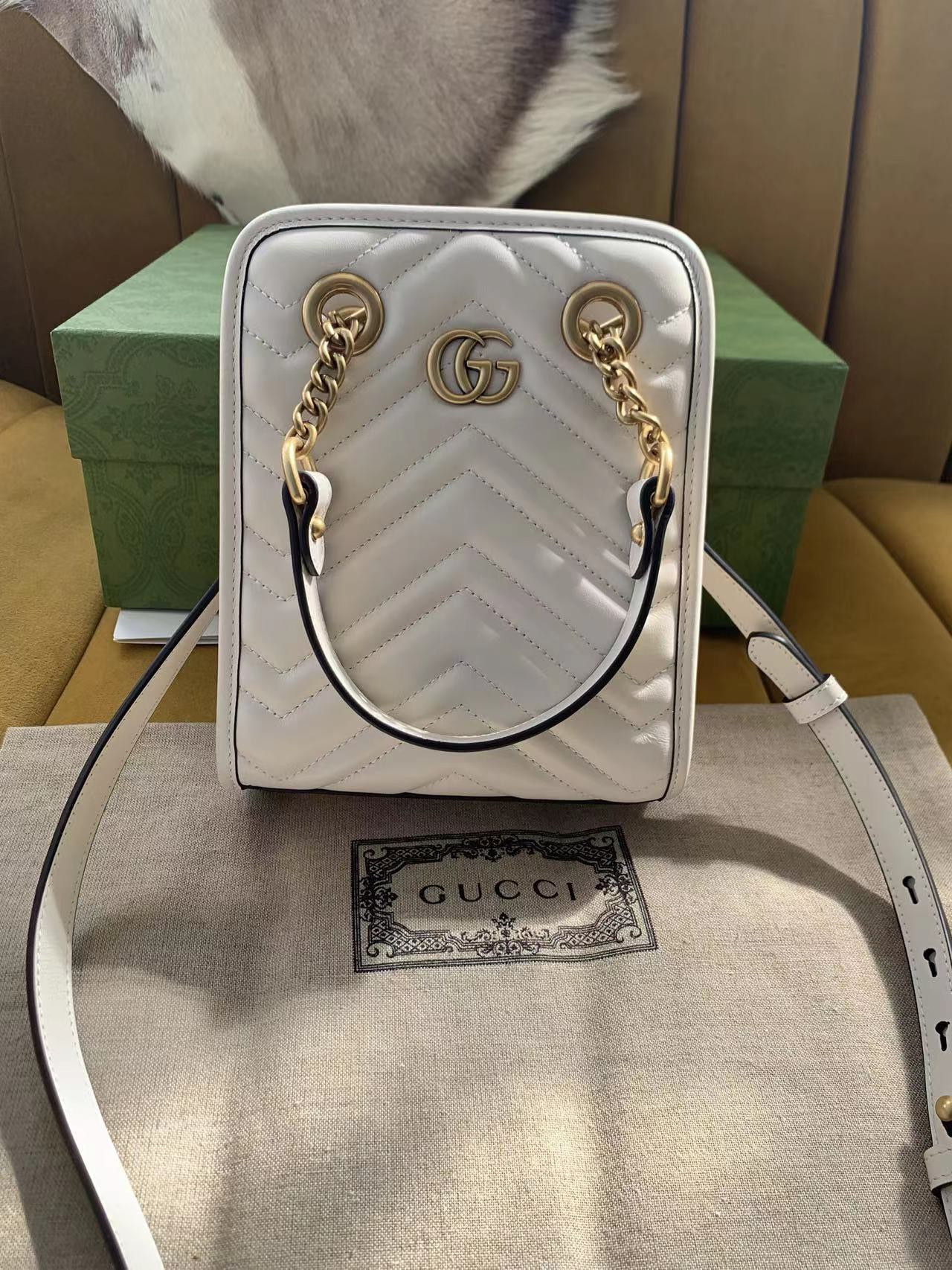 G*u*i gg marmont bag