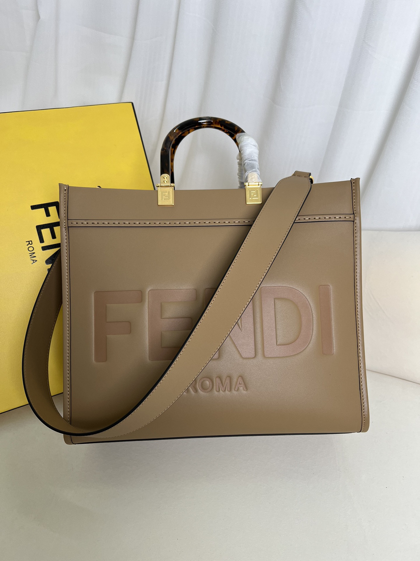FENDI SUNSHINE TOTE