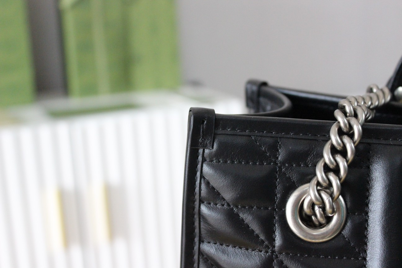 G*u*i gg marmont bag